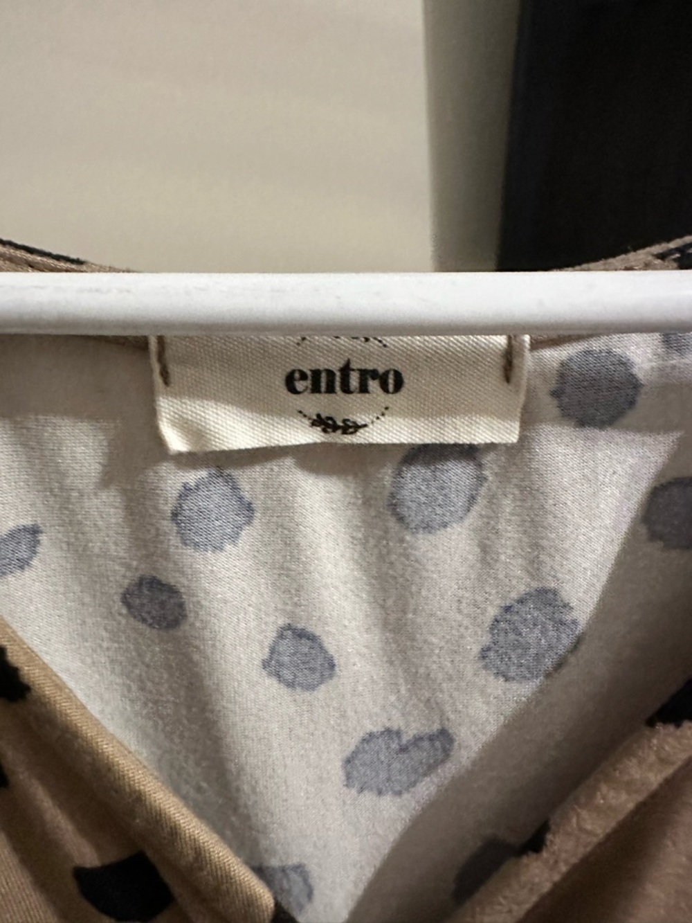 entro Taupe Midi Dress with Black Spot Print - Picture 2 of 3